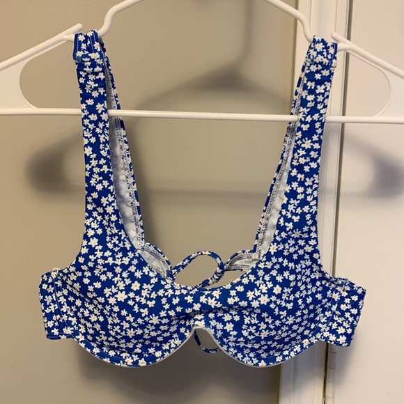 SOLD - Picture 1 of 4